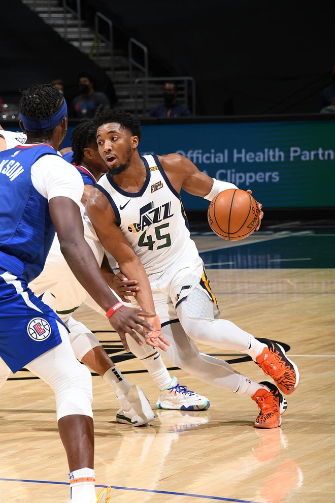 j9九游会今夜犹他爵士调整名单：欧超杯节点到来，媒体盛赞，心理建设被强调的简单介绍